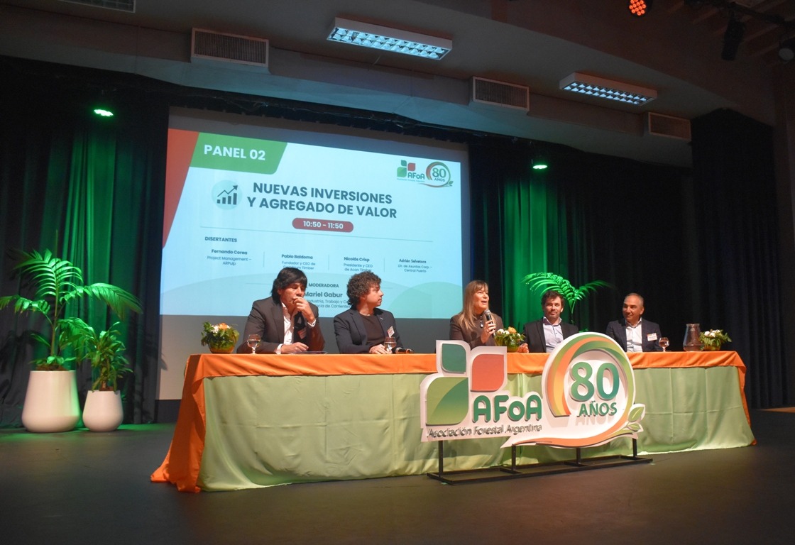 Forestal Argentina participó del seminario por los 80 años de AFOA